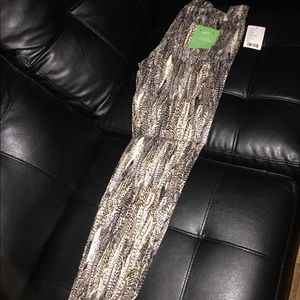 Print stretch jeans by Urban Outfitters